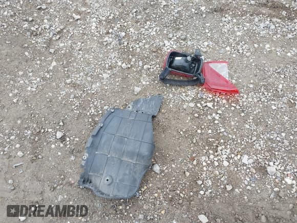 ✅ 2023 Hyundai Venue SEL • VIN: KMHRC8A38PU211791 • Lot: 42370593. Listed on IAAI with 32,167 mi. Free auction sales archive from the USA and detailed vehicle history report at DreamBid. Image 12.