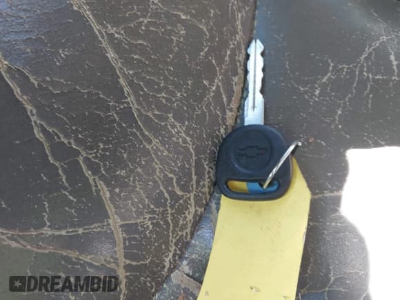 ✅ 2006 Chevrolet Silverado 1500 LT1 • VIN: 2GCEK13TX61232856 • Лот: 41593832. Опубликован ранее на IAAI с пробегом 186 273 миль. Бесплатный доступ к архиву аукционных продаж из США и подробный отчёт об истории автомобиля на DreamBid. Изображение 11.