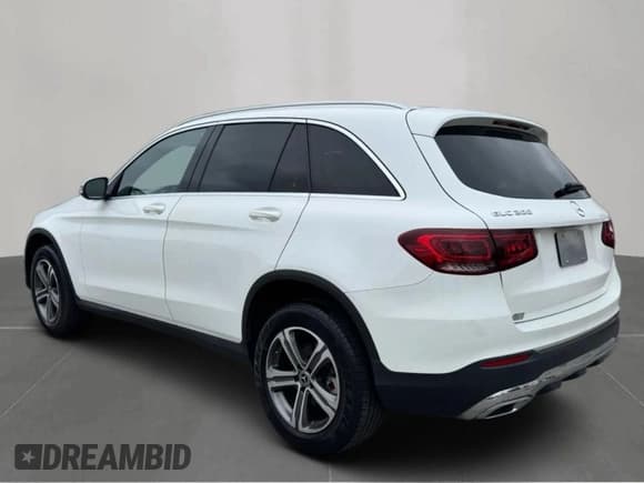 ✅ 2020 Mercedes-Benz GLC 300 • VIN: WDC0G8DB8LF724438 • Lot: 90948545. Listed on Copart with 165,630 mi. Free auction sales archive from the USA and detailed vehicle history report at DreamBid. Image 3.
