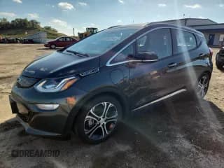 ✅ 2019 Chevrolet Bolt EV Premier • VIN: 1G1FZ6S03K4136403 • Лот: 86451945. Опубликован ранее на Copart с пробегом 91 382 миль. Бесплатный доступ к архиву аукционных продаж из США и подробный отчёт об истории автомобиля на DreamBid. Изображение 1.