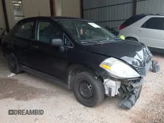 ✅ 2009 Nissan Versa 1.6 • VIN: 3N1CC11E69L501756 • Lot: 42698325. Listed on IAAI with 201,206 mi. Free auction sales archive from the USA and detailed vehicle history report at DreamBid. Image 1.