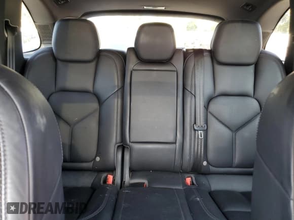 ✅ 2016 Porsche Cayenne S • VIN: WP1AB2A22GLA95100 • Lot: 71469495. Wystawiony na Copart z przebiegiem 146 677 mil. Bezpłatny archiwum sprzedaży aukcyjnych z USA i szczegółowy raport historii pojazdu na DreamBid. Zdjęcie 10.