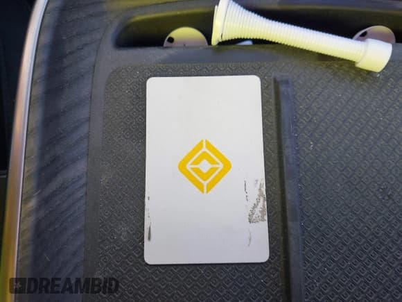 ✅ 2025 Rivian R1S Adventure • VIN: 7PDSGBBA0SN049154 • Lot: 41160166. Listed on IAAI with 3,036 mi. Free auction sales archive from the USA and detailed vehicle history report at DreamBid. Image 11.