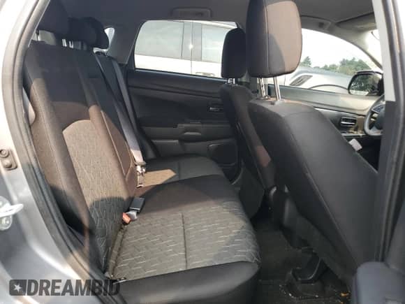 2024 Mitsubishi Outlander S z VIN JA4ARUAU9RU013980, wystawiony jako Copart lot #67401605 z przebiegiem 22 382 mil mil oraz Nie do naprawy • Non repairable. Historia ofert i sprzedaży dostępna na DreamBid. Obrazek 11.