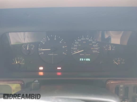 ✅ 1997 Jeep Grand Cherokee Limited • VIN: 1J4GZ78Y5VC723429 • Lot: 42012836. Wystawiony na IAAI z przebiegiem 231 126 mil. Bezpłatny archiwum sprzedaży aukcyjnych z USA i szczegółowy raport historii pojazdu na DreamBid. Zdjęcie 7.