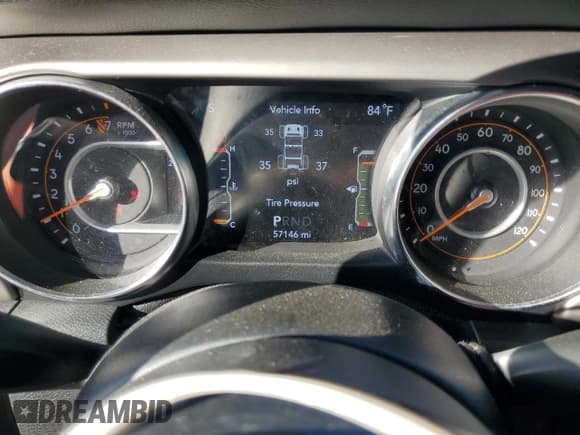 ✅ 2020 Jeep Wrangler Unlimited Sport • VIN: 1C4HJXDG1LW167582 • Lot: 92165515. Wystawiony na Copart z przebiegiem 57 146 mil. Bezpłatny archiwum sprzedaży aukcyjnych z USA i szczegółowy raport historii pojazdu na DreamBid. Zdjęcie 9.