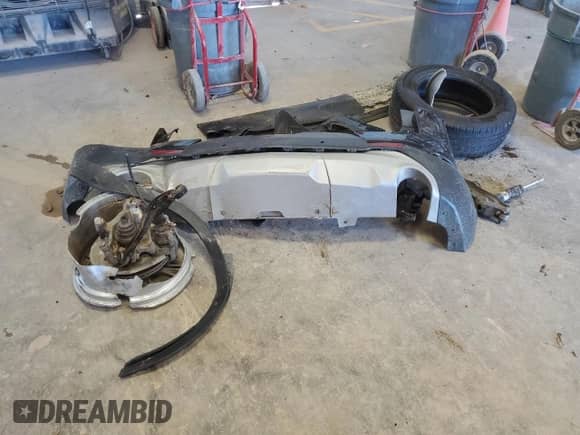 ✅ 2021 Chevrolet Blazer LT • VIN: 3GNKBHRS4MS573379 • Lot: 70623884. Listed on Copart with 58,320 mi miles. Access the free auction sales archive from the USA and view a detailed vehicle history report at DreamBid. Image 15.