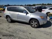 ✅ 2008 Toyota RAV4 Sport • VIN: JTMZD32V586071323 • Lot: 71443915. Listed on Copart with 184,581 mi. Free auction sales archive from the USA and detailed vehicle history report at DreamBid. Image 4.
