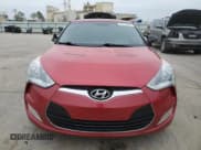 ✅ 2013 Hyundai Veloster w/Black Int • VIN: KMHTC6AD2DU173571 • Lot: 44733035. Wystawiony na Copart z przebiegiem 146 397 mil. Bezpłatny archiwum sprzedaży aukcyjnych z USA i szczegółowy raport historii pojazdu na DreamBid. Zdjęcie 5.