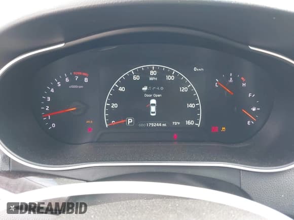 ✅ 2014 Kia Cadenza Premium • VIN: KNALN4D75E5121417 • Lot: 43700972. Wystawiony na IAAI z przebiegiem 179 244 mil. Bezpłatny archiwum sprzedaży aukcyjnych z USA i szczegółowy raport historii pojazdu na DreamBid. Zdjęcie 7.