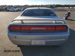 ✅ 2010 Dodge Challenger R/T • VIN: 2B3CJ5DT2AH182374 • Lot: 78757474. Wystawiony na Copart z przebiegiem 86 844 mil. Bezpłatny archiwum sprzedaży aukcyjnych z USA i szczegółowy raport historii pojazdu na DreamBid. Zdjęcie 6.