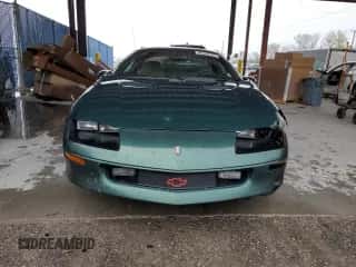1995 Chevrolet Camaro z VIN 2G1FP22K8S2226779, wystawiony jako Copart lot #46428785 z przebiegiem 144 783 mil mil oraz Szkoda całkowita • Salvage title. Historia ofert i sprzedaży dostępna na DreamBid. Obrazek 5.