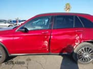 ✅ 2019 Mercedes-Benz GLC 300 • VIN: WDC0G4JB6KV121361 • Лот: 43421013. Опубликован ранее на IAAI с пробегом 28 997 миль. Бесплатный доступ к архиву аукционных продаж из США и подробный отчёт об истории автомобиля на DreamBid. Изображение 14.