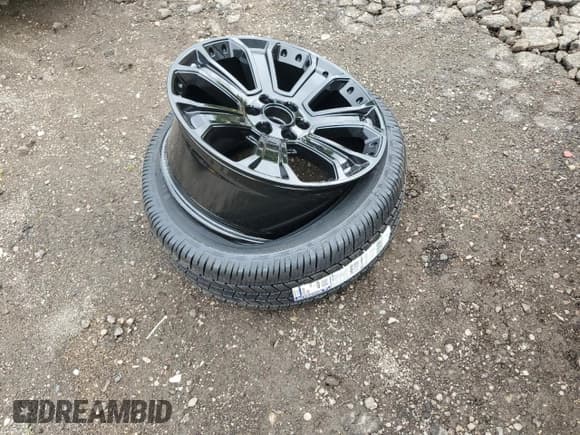 ✅ 2018 GMC Yukon XL Denali • VIN: 1GKS2HKJ1JR166908 • Lot: 61160015. Listed on Copart with 143,307 mi. Free auction sales archive from the USA and detailed vehicle history report at DreamBid. Image 13.