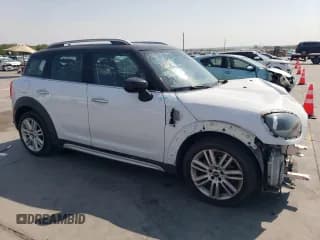 ✅ 2020 MINI Countryman Oxford Edition • VIN: WMZYW3C03L3L10645 • Lot: 67756844. Listed on Copart with 78,012 mi. Free auction sales archive from the USA and detailed vehicle history report at DreamBid. Image 4.