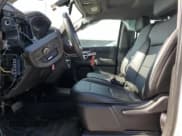 ✅ 2019 Chevrolet Silverado 1500 Work Truck • VIN: 1GCRWAEH8KZ298757 • Lot: 62269665. Wystawiony na Copart z przebiegiem 137 387 mil. Bezpłatny archiwum sprzedaży aukcyjnych z USA i szczegółowy raport historii pojazdu na DreamBid. Zdjęcie 7.