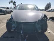 ✅ 2023 Tesla Model Y Long Range • VIN: 7SAYGAEE6PF637837 • Лот: 56227545. Опубликован ранее на Copart с пробегом 19 646 миль. Бесплатный доступ к архиву аукционных продаж из США и подробный отчёт об истории автомобиля на DreamBid. Изображение 5.