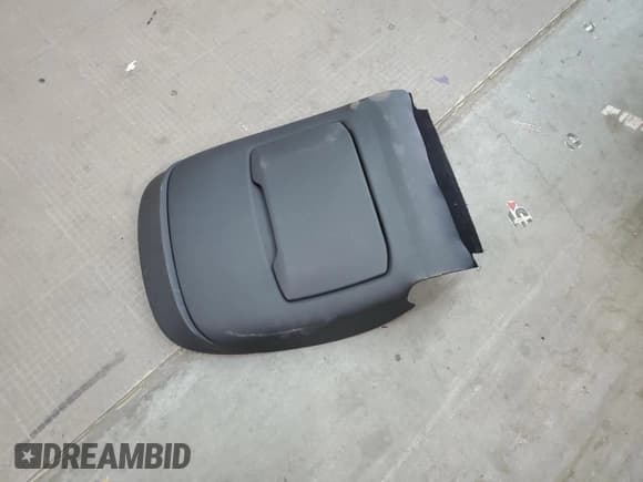 ✅ 2015 Hyundai Genesis 3.8L • VIN: KMHGN4JE2FU016702 • Lot: 86109634. Wystawiony na Copart z przebiegiem 103 303 mil. Bezpłatny archiwum sprzedaży aukcyjnych z USA i szczegółowy raport historii pojazdu na DreamBid. Zdjęcie 14.