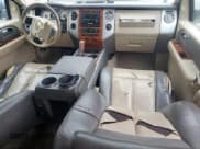 ✅ 2007 Ford Expedition Max Eddie Bauer • VIN: 1FMFK17587LA18147 • Lot: 87452025. Wystawiony na Copart z przebiegiem 347 480 mil. Bezpłatny archiwum sprzedaży aukcyjnych z USA i szczegółowy raport historii pojazdu na DreamBid. Zdjęcie 8.