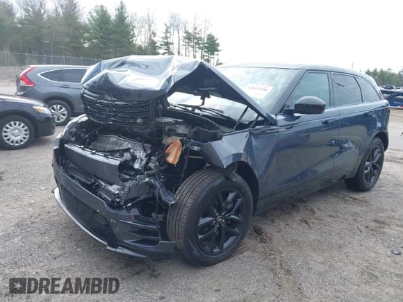 ✅ 2025 Land Rover Range Rover Velar Dynamic SE • VIN: SALYL2EX7SA804720 • Lot: 42112230. Listed on IAAI with 5,303 mi. Free auction sales archive from the USA and detailed vehicle history report at DreamBid. Image 18.