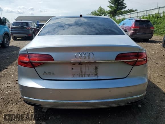 ✅ 2015 Audi A8 3.0T • VIN: WAU3GAFD6FN005818 • Lot: 67912555. Wystawiony na Copart z przebiegiem 113 009 mil. Bezpłatny archiwum sprzedaży aukcyjnych z USA i szczegółowy raport historii pojazdu na DreamBid. Zdjęcie 6.