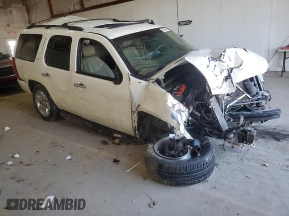 ✅ 2011 Chevrolet Tahoe LTZ • VIN: 1GNSKCE04BR174348 • Lot: 91862545. Wystawiony na Copart z przebiegiem Nie podano. Bezpłatny archiwum sprzedaży aukcyjnych z USA i szczegółowy raport historii pojazdu na DreamBid. Zdjęcie 4.