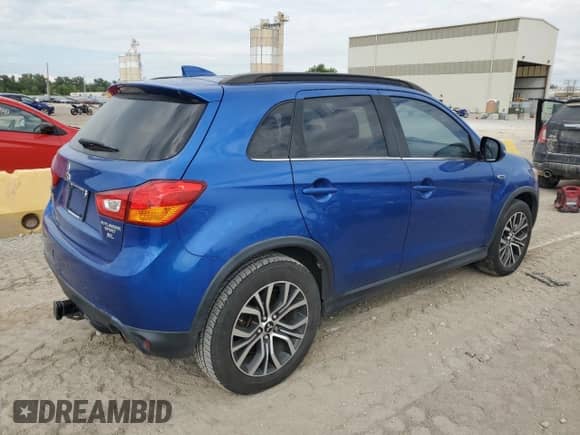 2017 Mitsubishi Outlander SEL с VIN JA4AP4AW4HZ048760, выставлен на аукционе Copart как лот 71209865 с пробегом 126 447 миль миль и Чистый • Clean title. История ставок и продаж доступна на DreamBid. Изображение 3.
