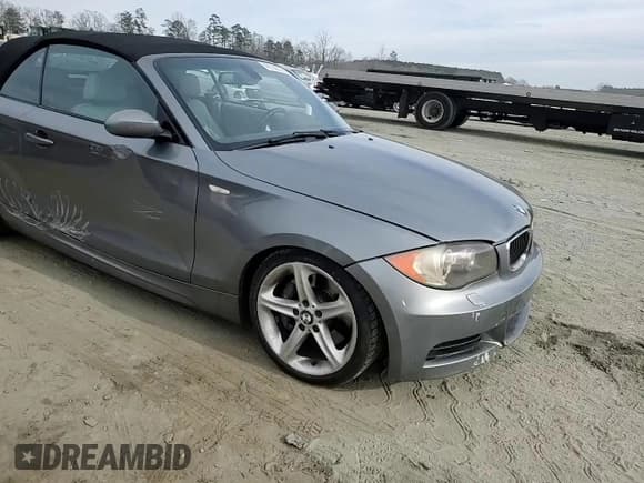 ✅ 2009 BMW 1 Series 135i • VIN: WBAUN93509VK40693 • Лот: 42138375. Опубликован ранее на Copart с пробегом 132 269 миль. Бесплатный доступ к архиву аукционных продаж из США и подробный отчёт об истории автомобиля на DreamBid. Изображение 11.