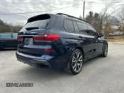 ✅ 2020 BMW X7 M50i • VIN: 5UXCX6C08L9B32979 • Lot: 93006545. Wystawiony na Copart z przebiegiem 95 146 mil. Bezpłatny archiwum sprzedaży aukcyjnych z USA i szczegółowy raport historii pojazdu na DreamBid. Zdjęcie 3.