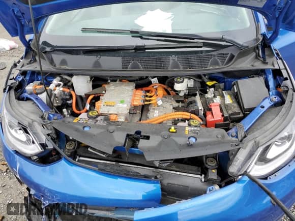 2018 Chevrolet Bolt EV LT z VIN 1G1FW6S0XJ4140245, wystawiony jako Copart lot #50383084 z przebiegiem 44 356 mil mil oraz . Historia ofert i sprzedaży dostępna na DreamBid. Obrazek 12.