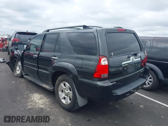 ✅ 2008 Toyota 4Runner SR5 • VIN: JTEZU14R18K007190 • Lot: 43011494. Listed on IAAI with 245,165 mi. Free auction sales archive from the USA and detailed vehicle history report at DreamBid. Image 3.