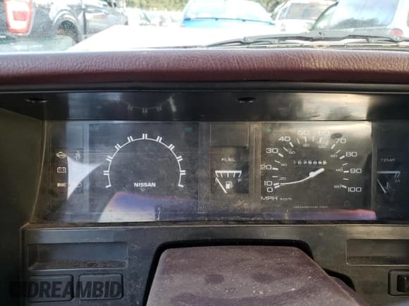 ✅ 1991 Nissan Frontier XE • VIN: 1N6SD11S2MC309831 • Lot: 88107185. Wystawiony na Copart z przebiegiem 167 565 mil. Bezpłatny archiwum sprzedaży aukcyjnych z USA i szczegółowy raport historii pojazdu na DreamBid. Zdjęcie 9.