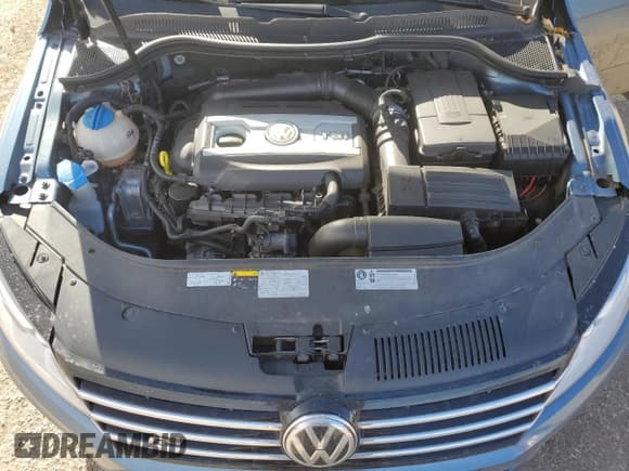 ✅ 2017 Volkswagen CC R-Line Executive • VIN: WVWFP7AN4HE501495 • Lot: 79805384. Wystawiony na Copart z przebiegiem 86 198 mil. Bezpłatny archiwum sprzedaży aukcyjnych z USA i szczegółowy raport historii pojazdu na DreamBid. Zdjęcie 12.