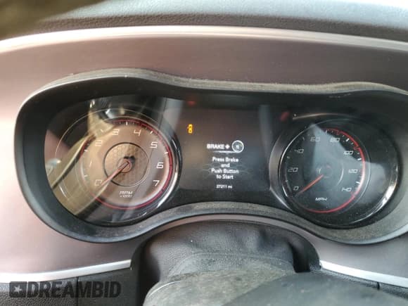 ✅ 2022 Dodge Charger GT • VIN: 2C3CDXMG1NH195003 • Lot: 68137865. Wystawiony na Copart z przebiegiem 27 211 mil. Bezpłatny archiwum sprzedaży aukcyjnych z USA i szczegółowy raport historii pojazdu na DreamBid. Zdjęcie 9.