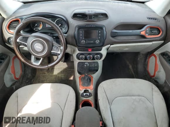 ✅ 2015 Jeep Renegade Latitude • VIN: ZACCJABT3FPB25035 • Lot: 81846115. Listed on Copart with 152,434 mi. Free auction sales archive from the USA and detailed vehicle history report at DreamBid. Image 8.