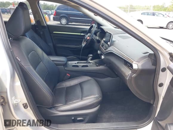 ✅ 2019 Nissan Altima SL • VIN: 1N4BL4EV3KC217870 • Lot: 42577143. Listed on IAAI with 129,195 mi. Free auction sales archive from the USA and detailed vehicle history report at DreamBid. Image 5.