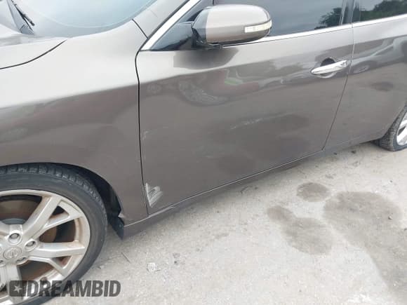 ✅ 2012 Nissan Maxima SV • VIN: 1N4AA5AP4CC815997 • Lot: 43036094. Wystawiony na IAAI z przebiegiem 188 017 mil. Bezpłatny archiwum sprzedaży aukcyjnych z USA i szczegółowy raport historii pojazdu na DreamBid. Zdjęcie 13.