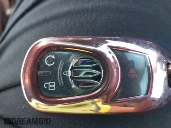 ✅ 2024 Buick Encore GX Sport Touring • VIN: KL4AMDSL8RB030477 • Lot: 43027241. Listed on IAAI with 30,139 mi. Free auction sales archive from the USA and detailed vehicle history report at DreamBid. Image 11.