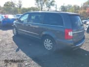 ✅ 2015 Chrysler Town & Country Touring • VIN: 2C4RC1BG0FR638133 • Лот: 43399674. Опубликован ранее на IAAI с пробегом 140 650 миль. Бесплатный доступ к архиву аукционных продаж из США и подробный отчёт об истории автомобиля на DreamBid. Изображение 3.