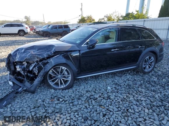 ✅ 2019 Audi A4 allroad Premium Plus • VIN: WA18NAF47KA109390 • Lot: 71760503. Listed on Copart with 16,636 mi. Free auction sales archive from the USA and detailed vehicle history report at DreamBid. Image 1.