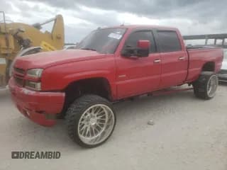 ✅ 2005 Chevrolet Silverado 2500HD LS • VIN: 1GCHK23285F894999 • Lot: 91209125. Wystawiony na Copart z przebiegiem Nie podano. Bezpłatny archiwum sprzedaży aukcyjnych z USA i szczegółowy raport historii pojazdu na DreamBid. Zdjęcie 1.