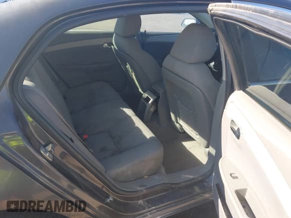 ✅ 2011 Chevrolet Malibu 1FL • VIN: 1G1ZA5EU4BF315826 • Лот: 43640882. Опубликован ранее на IAAI с пробегом 199 958 миль. Бесплатный доступ к архиву аукционных продаж из США и подробный отчёт об истории автомобиля на DreamBid. Изображение 8.