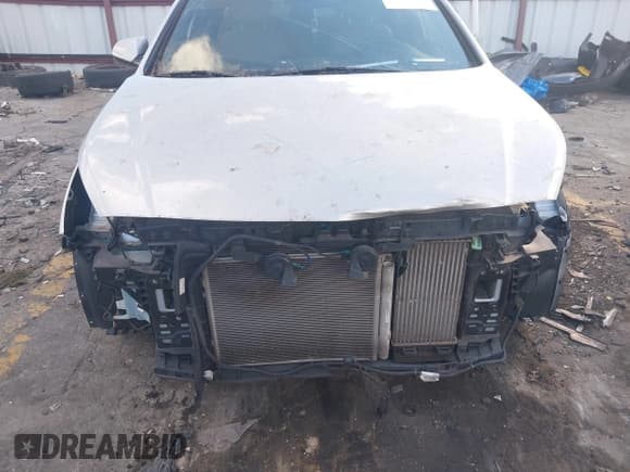 ✅ 2015 Hyundai Sonata Limited • VIN: 5NPE34AB2FH151745 • Лот: 40773654. Опубликован ранее на IAAI с пробегом 119 339 миль. Бесплатный доступ к архиву аукционных продаж из США и подробный отчёт об истории автомобиля на DreamBid. Изображение 6.