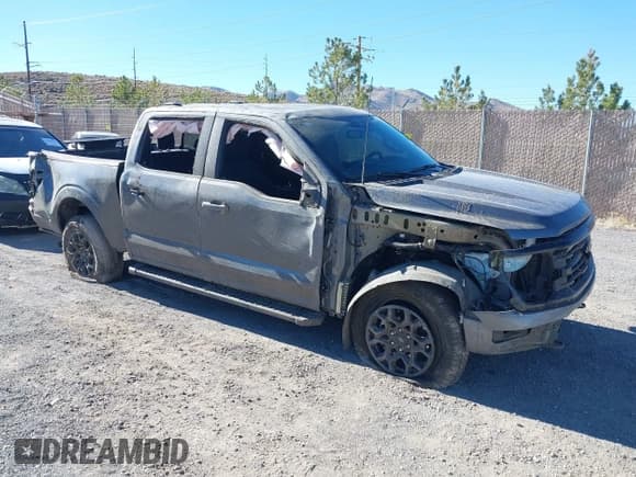 ✅ 2024 Ford F-150 XLT • VIN: 1FTFW3L81RKE97122 • Lot: 43560700. Listed on IAAI with 16,236 mi. Free auction sales archive from the USA and detailed vehicle history report at DreamBid. Image 1.