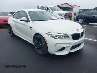✅ 2018 BMW M2 • VIN: WBS1J5C54J7B70016 • Lot: 42918582. Wystawiony na IAAI z przebiegiem 63 869 mil. Bezpłatny archiwum sprzedaży aukcyjnych z USA i szczegółowy raport historii pojazdu na DreamBid. Zdjęcie 1.