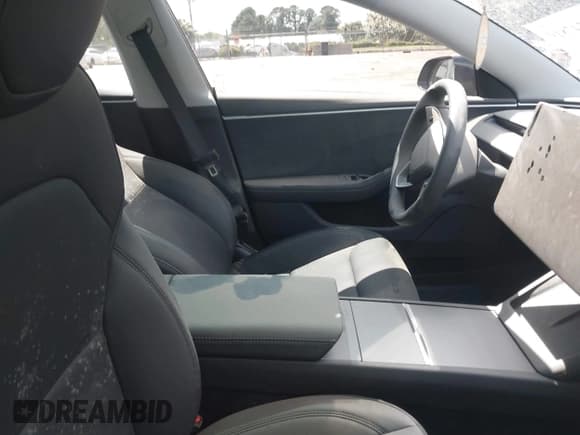 ✅ 2025 Tesla Model 3 Long Range • VIN: 5YJ3E1EB6SF924798 • Лот: 42747819. Опубликован ранее на IAAI с пробегом Не указан. Бесплатный доступ к архиву аукционных продаж из США и подробный отчёт об истории автомобиля на DreamBid. Изображение 5.