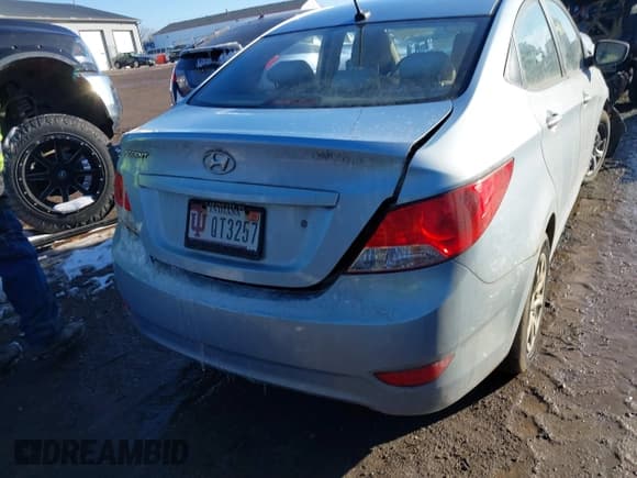 ✅ 2012 Hyundai Accent GLS • VIN: KMHCT4AE0CU230975 • Lot: 42913835. Wystawiony na IAAI z przebiegiem 114 118 mil. Bezpłatny archiwum sprzedaży aukcyjnych z USA i szczegółowy raport historii pojazdu na DreamBid. Zdjęcie 4.