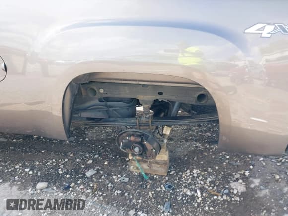 ✅ 2012 GMC Sierra 1500 SLE • VIN: 1GTR2VE70CZ225930 • Lot: 42590069. Wystawiony na IAAI z przebiegiem 157 077 mil. Bezpłatny archiwum sprzedaży aukcyjnych z USA i szczegółowy raport historii pojazdu na DreamBid. Zdjęcie 18.