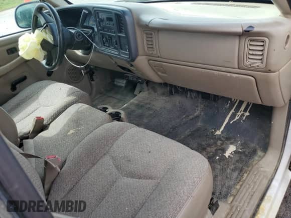 2004 Chevrolet Silverado 1500 z VIN 1GCEC14T34Z323368, wystawiony jako Copart lot #53510545 z przebiegiem 255 750 mil mil oraz Szkoda całkowita • Salvage title. Historia ofert i sprzedaży dostępna na DreamBid. Obrazek 8.