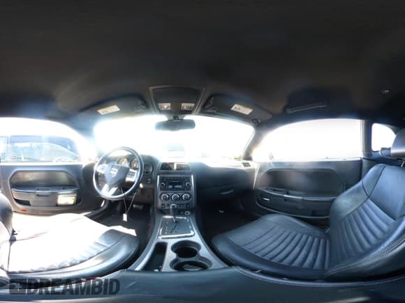 ✅ 2013 Dodge Challenger R/T Classic • VIN: 2C3CDYBT3DH565212 • Lot: 43191956. Wystawiony na IAAI z przebiegiem 196 472 mil. Bezpłatny archiwum sprzedaży aukcyjnych z USA i szczegółowy raport historii pojazdu na DreamBid. Zdjęcie 18.